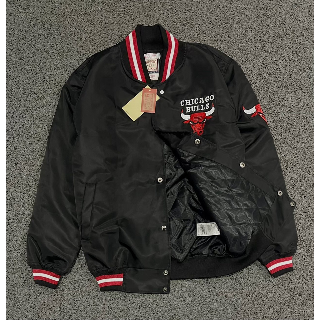 ( Super Premium ) Jaket Varsity Chicago Bulls Unisex Full Bordir Tag &amp; Label Original