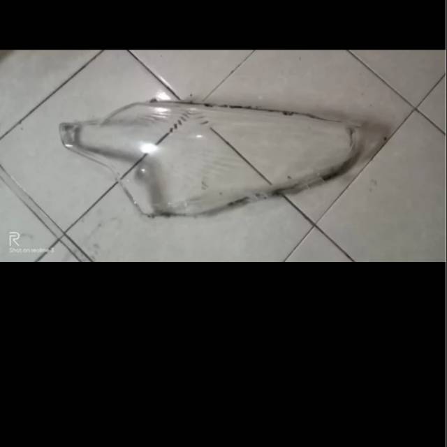 Mika Lampu Depan Toyota Sienta