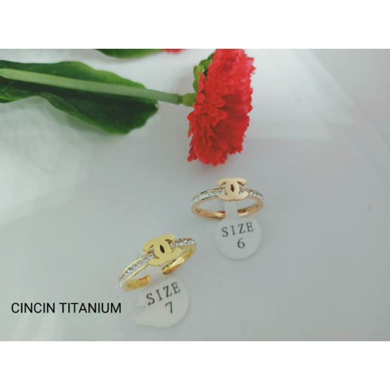 Fourfashion Cincin Titanium Chennel Permata Premium S064
