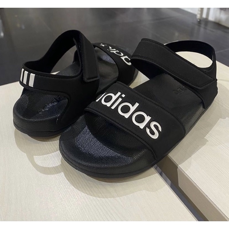 Sandal Adidas adilette
