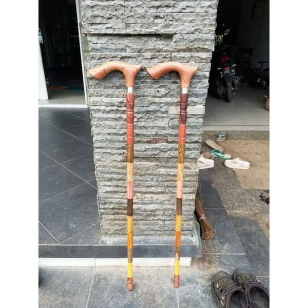 Tongkat Jalan 9 Kayu Bertuah