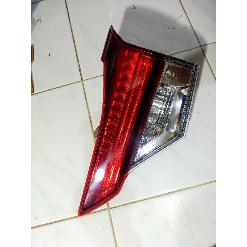 lampu bagasi.lampu refektor rush Terios original baru