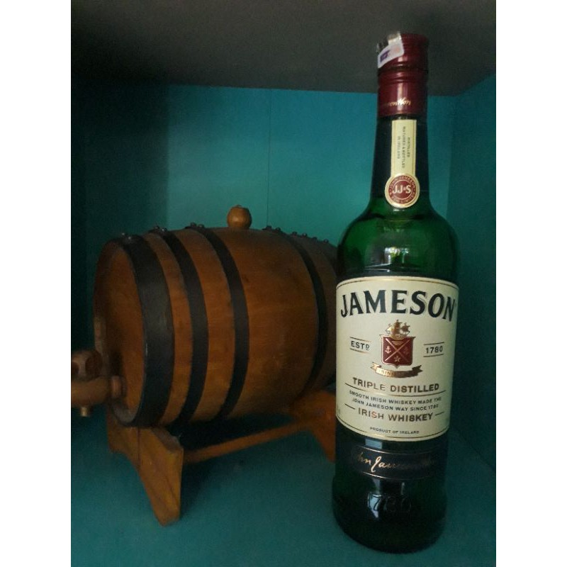 Botol kosong miras Whisky Jameson import unik