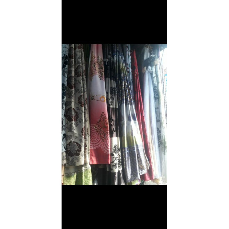 gorden jendela blackout