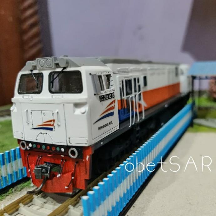 Miniatur kereta api CC206 Detail higt full skala HO 1:87