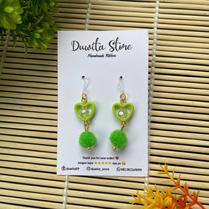 HANDMADE ANTING ANAK/DEWASA KAITAN PLASTIK/GOLD MOTIF LOVE POM2