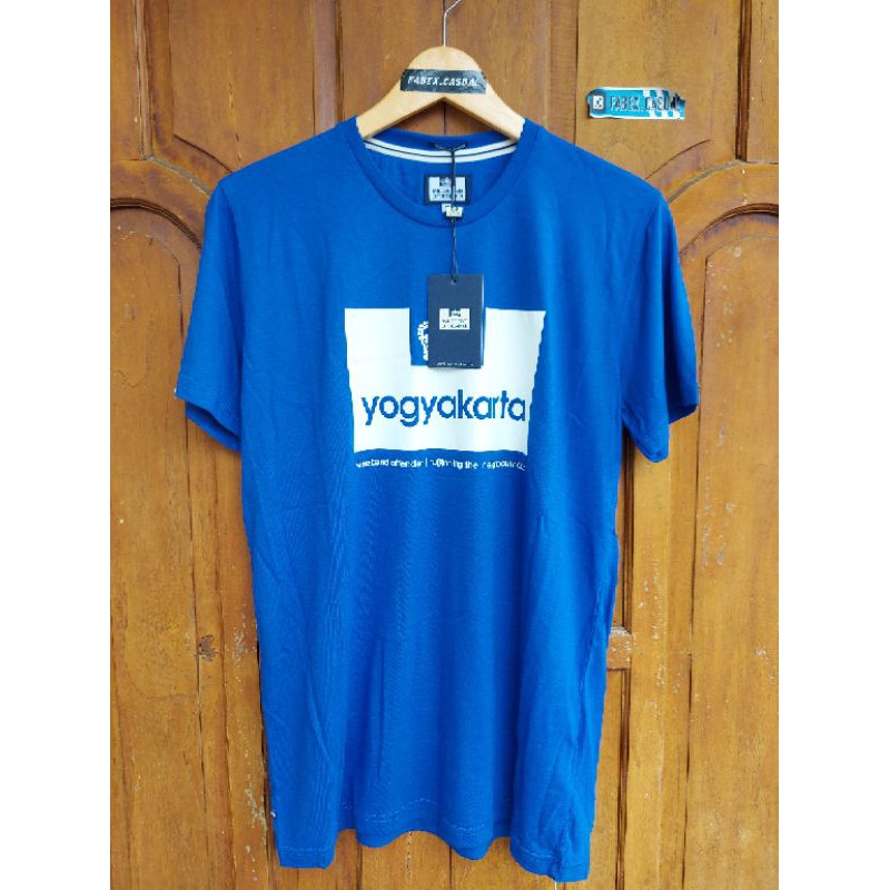 T-shirt WEEKEND OFFENDER city series