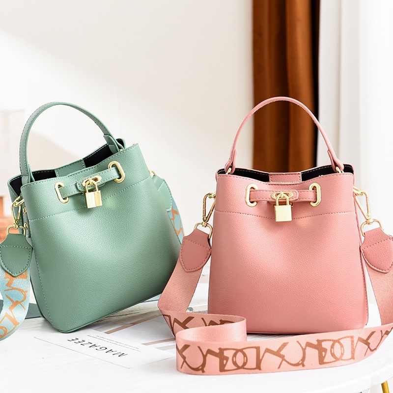 ✨✨HOTSALE✨✨TAS HANDBAG SELEMPANG  SHOULDER BAG SLINGBAG IMPORT GEDE BESAR WANITA KONDANGAN LB- 241