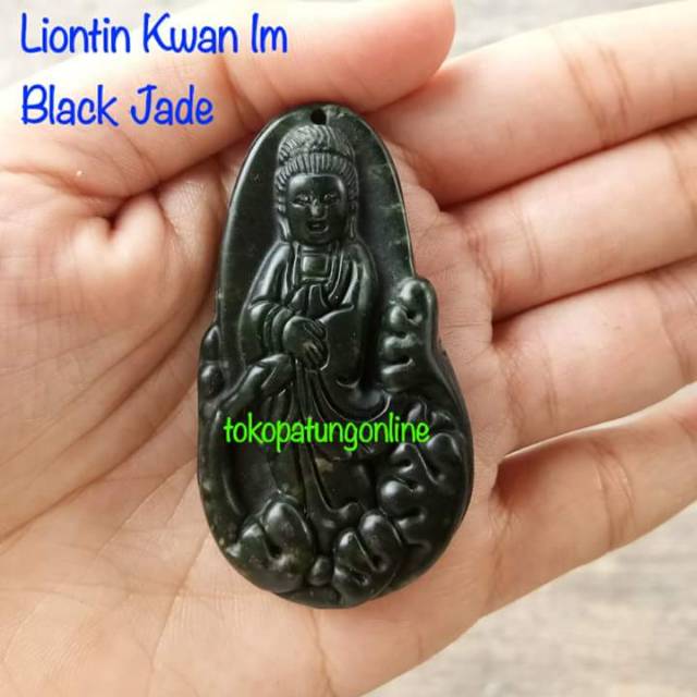 Liontin Kwan Im Black Jade Aura 01