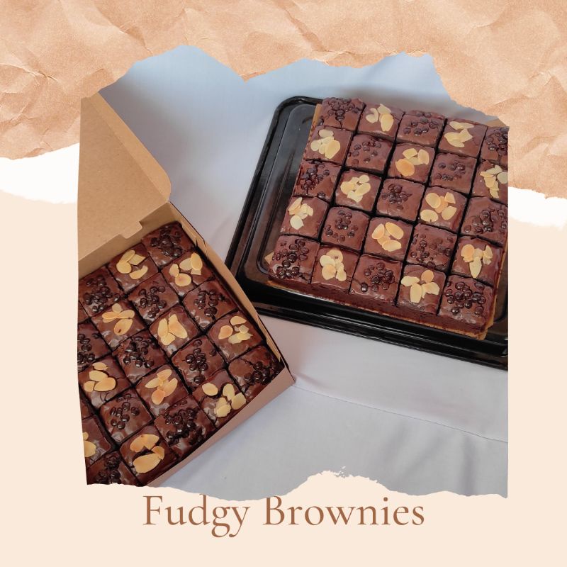 

Fudgy Brownies ukuran 20x20 / brownies Panggang besar / brownies Panggang coklat / brownies sekat besar coklat / cake hampers / kue hampers lebaran