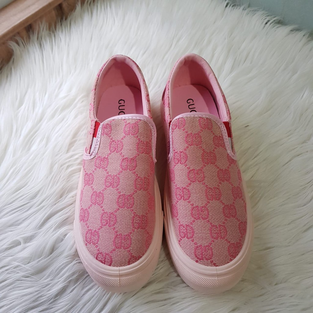 BISA COD &gt; &gt; &gt; Simple Monogram Slip On Shoes