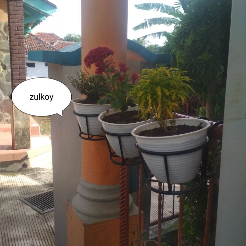 gantungan pot Besi Balkon Rak Pot Tanaman gantungan