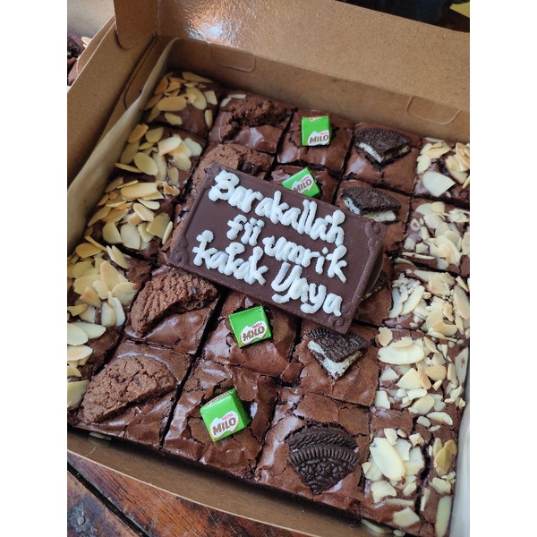 

Brownies Panggang/ Brownies ulang tahun