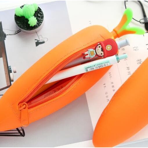 

Spesial Kotak Pensil Wortel Carrot Pencil Case Kotak Pensil Silikon Wortel Diskon