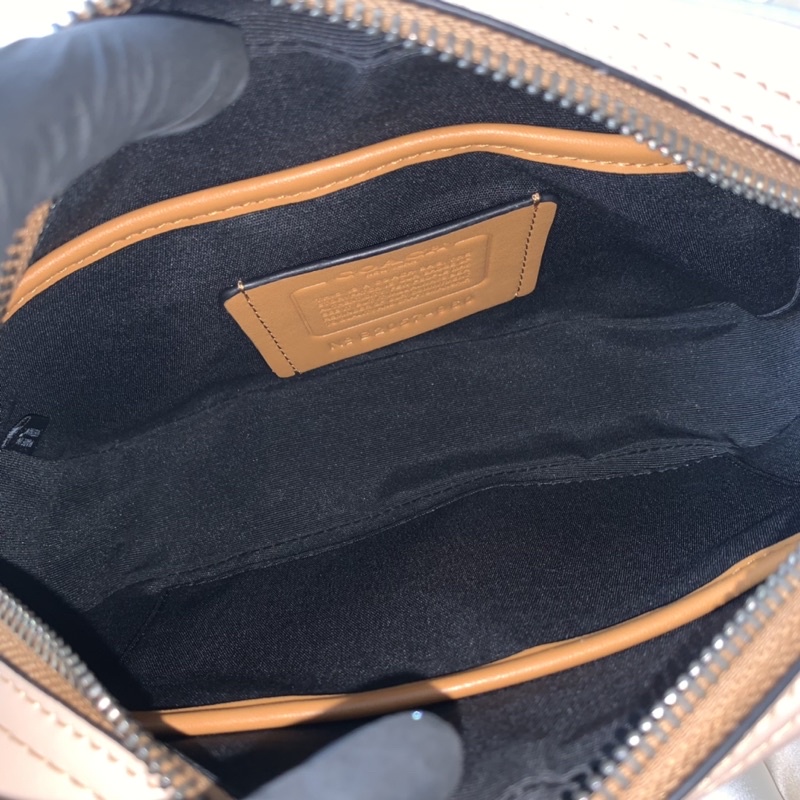 ACADEMY CROSSBODY IN COLORBLOCK WITH COACH PATCH (960)