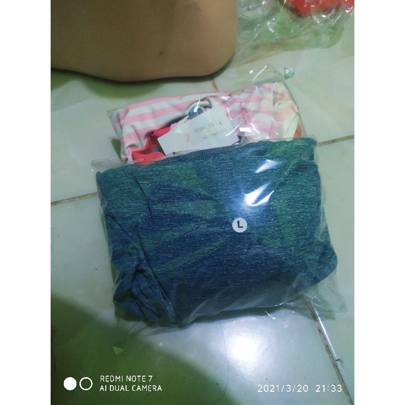 Tanktop Cup Bra/Kamisol Bra Premium Preloved Size M