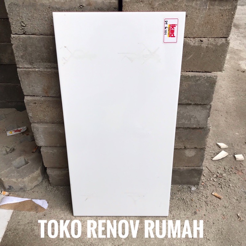 keramik dinding 30x60 putih polos (hlossy)/keramik kamar mandi/keramik dapur/keramik dinding putih