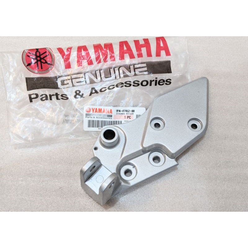 DUDUKAN FUTSTEP FOOTSTEP STEP DEPAN KANAN VIXION NEW NVL YAMAHA