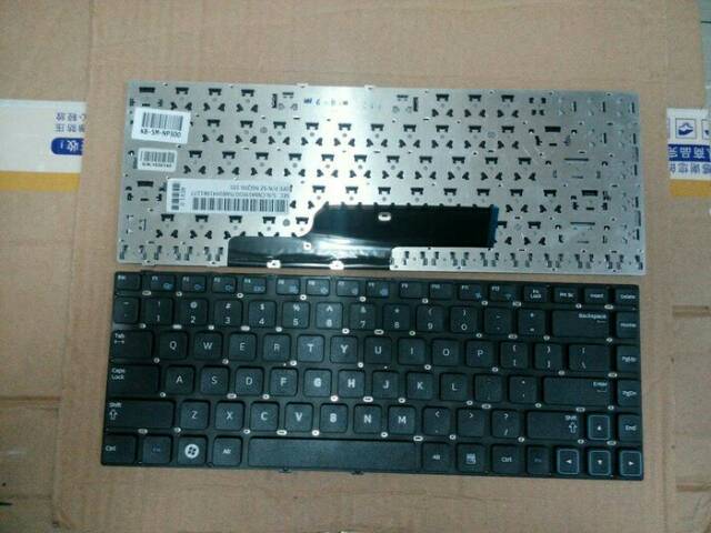 Keyboard laptop samsung NP300 NP305e4a SERIES