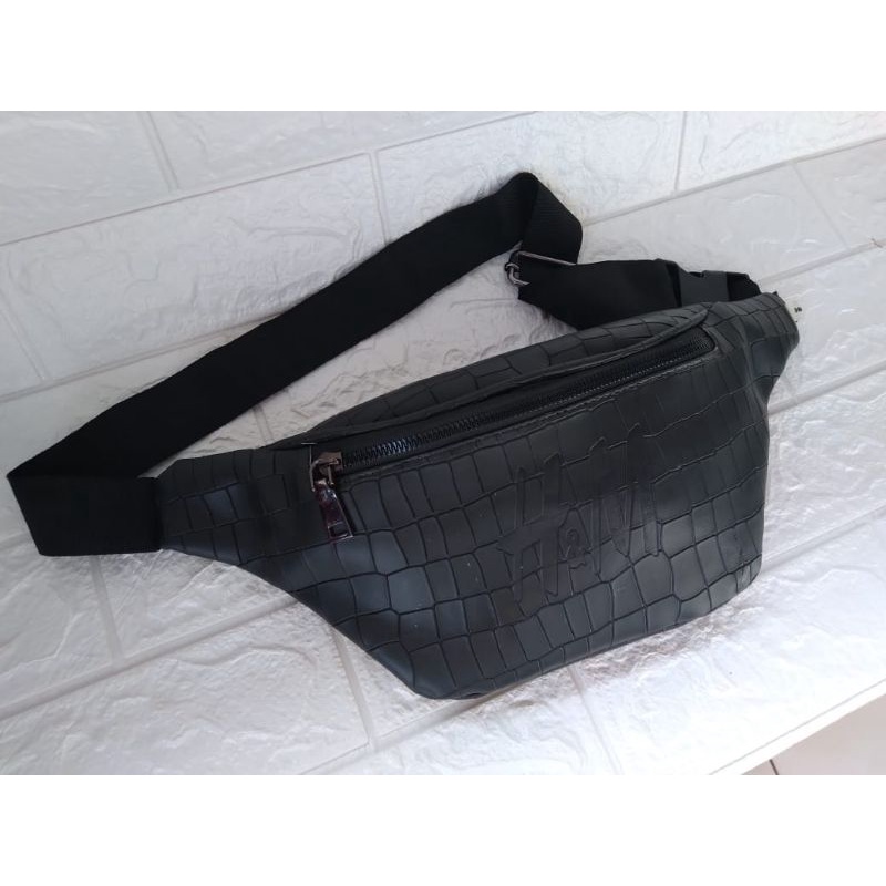 WAISTBAG H&M CROCO / TAS PINGGANG HM PRIA
