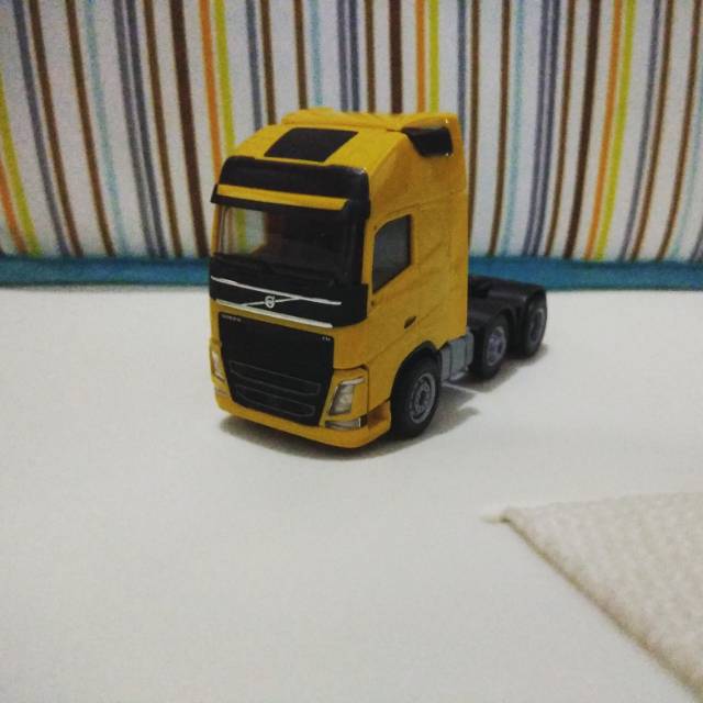 Herpa Volvo FH 16 Skala 1:87