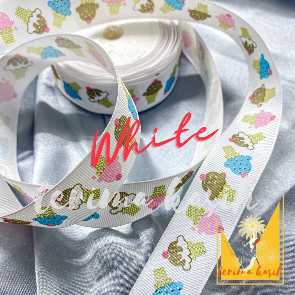 

PITA KAIN MOTIF ICE CREAM 1 INCH ROLL 丝带