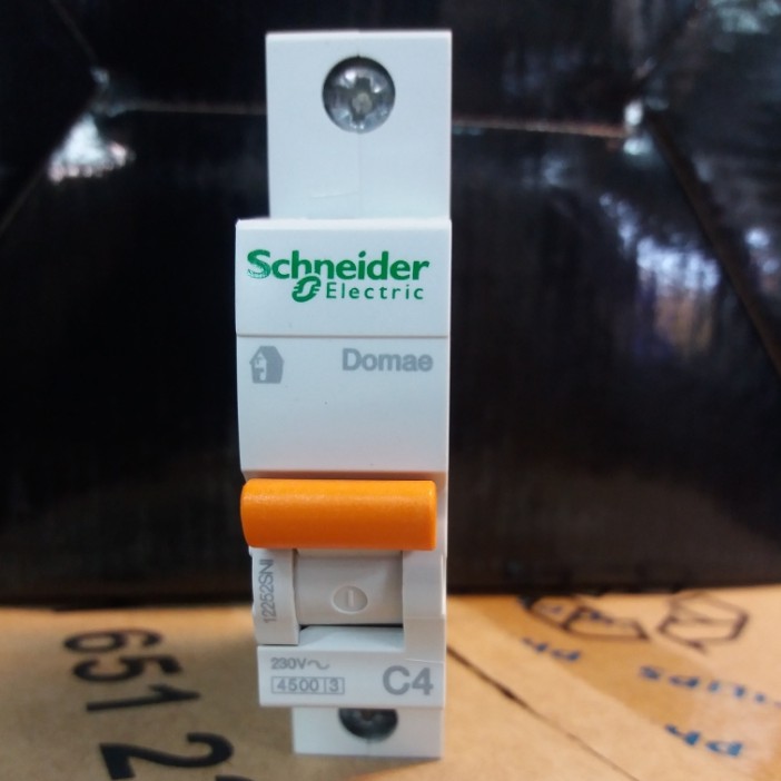 Schneider MCB Domae 1P 2A, 4A, 6A, 10A, 16A, 20A, 25A, 32A, 40A (beberapa sudah NEW DOMAE)