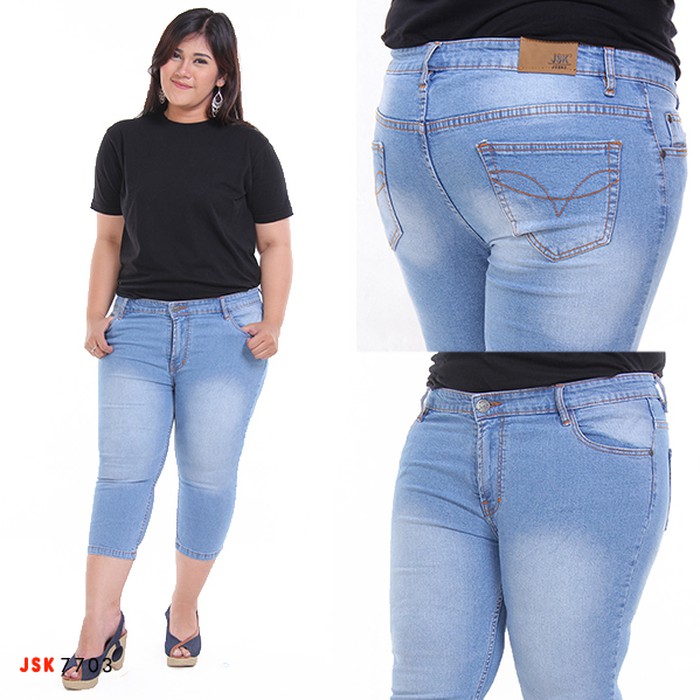 Celana Pendek Jeans 7/8 Skinny Jeans Wanita JSK