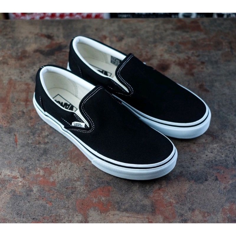 SEPATU WOLF X VANS AUTHENTIC FULL BLACK HITAM POLOS WHITE PUTIH OLDSKOOL ERA SK8-Hi  GUM OG SLIP ON CLASSIC