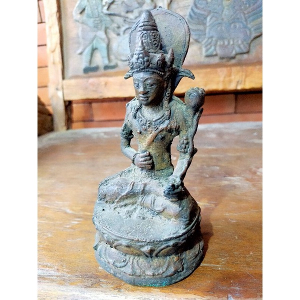 patung perunggu kuno