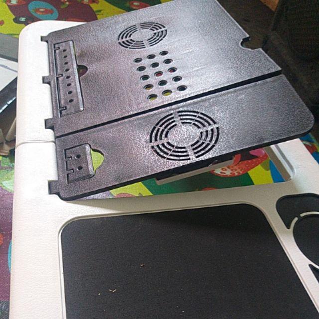 Meja laptop lipat portable dengan kipas pendingin Shopee Meja laptop lipat portable dengan kipas pendingin Shopee