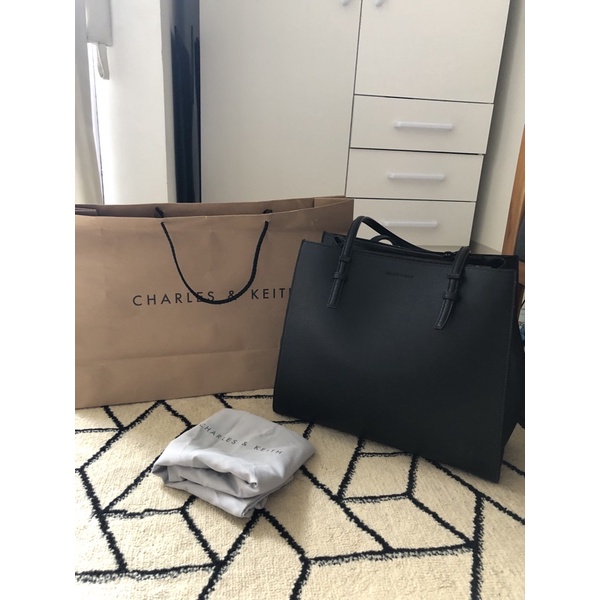CHARLES & KEITH ORIGINAL STORE GANDARIA CITY SIZE XL UNTUK KANTORAN