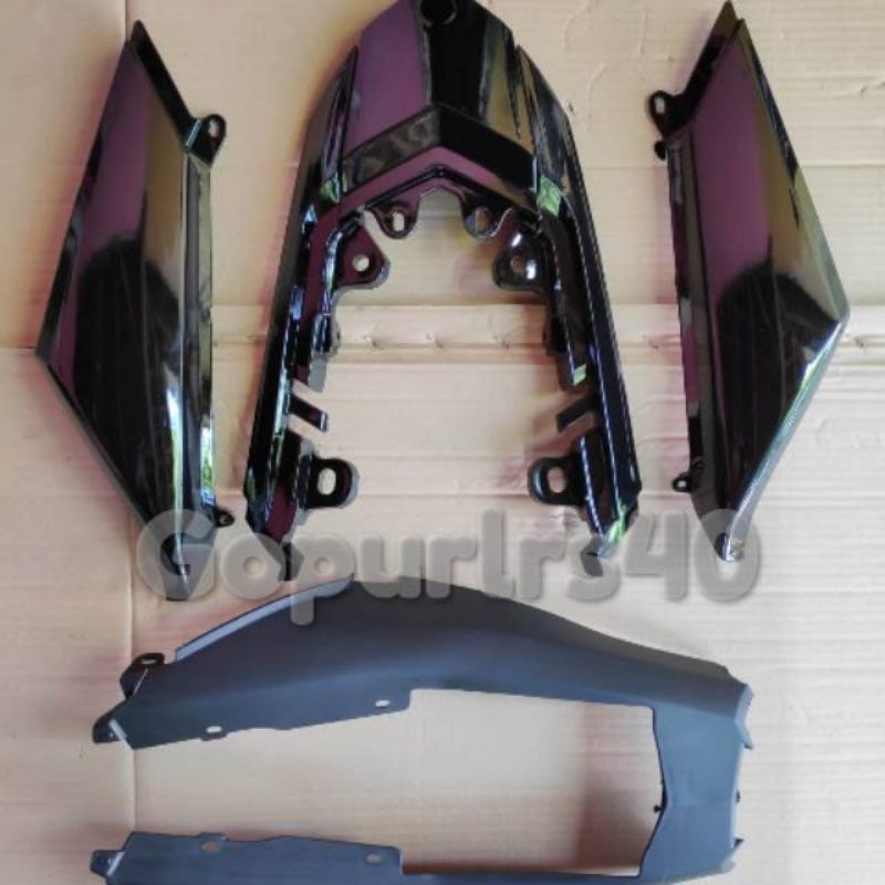 Cover Body Vixion New KS NVL Hitam