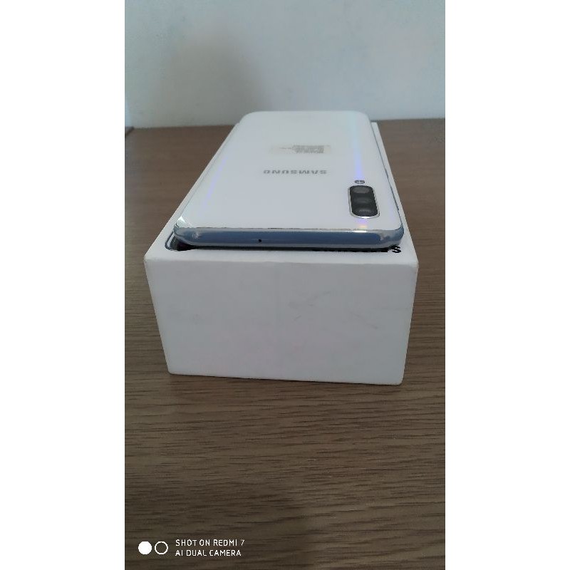 jual HP Handphone Bekas Samsung galaxy A50 Ram 4/64 gb seken second berkualitas