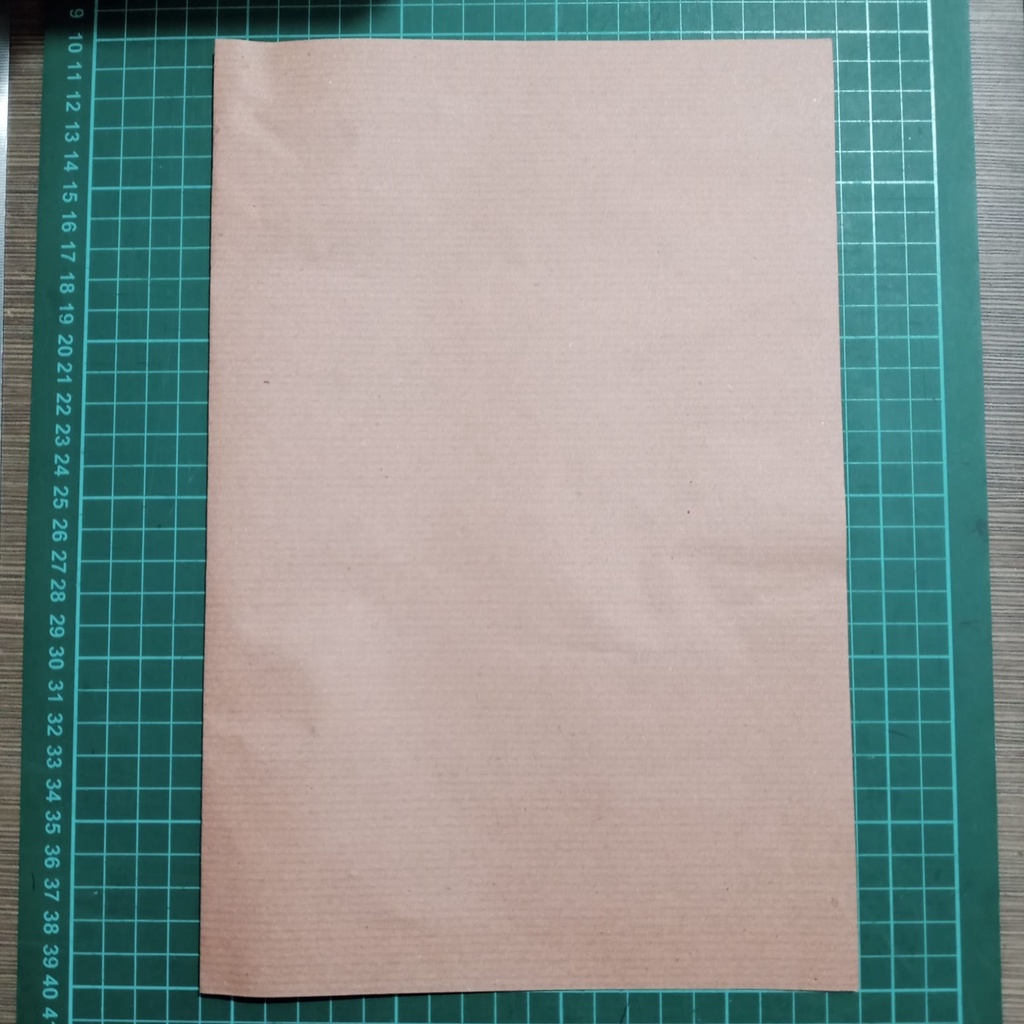 

Sampul Buku Tulis Coklat Ukuran Boxy (Kertas Kopi) Isi 10 lembar