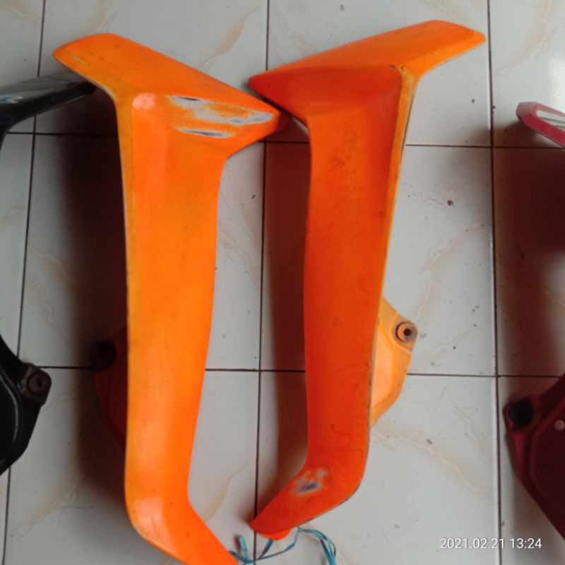 sayap luar vega lama