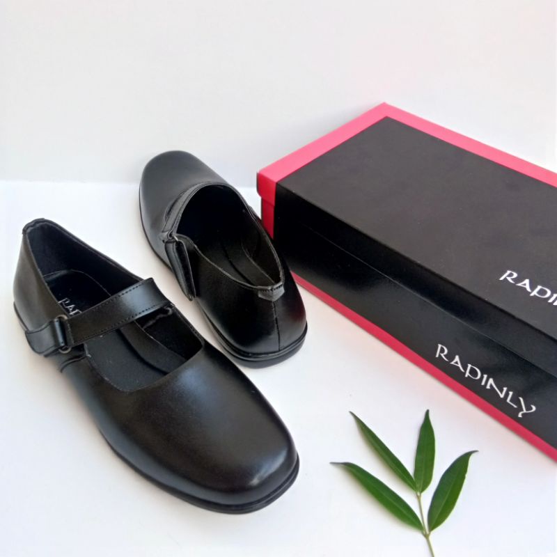 Sepatu Pantofel Wanita Kulit Flat Shoes