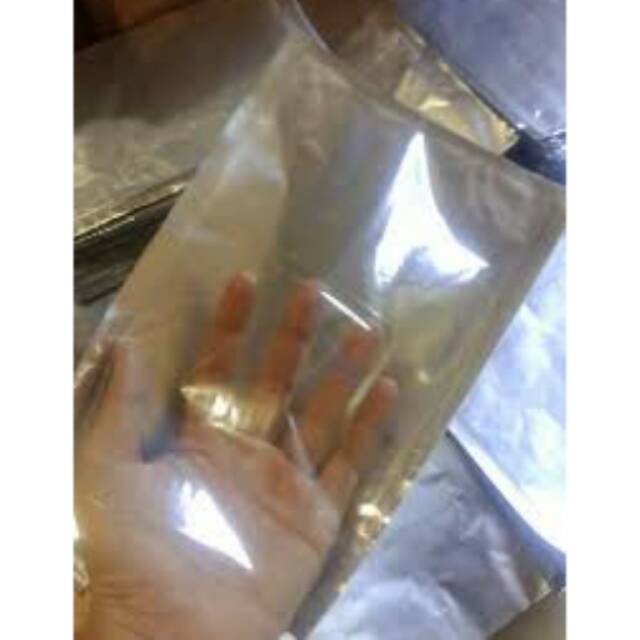 

Kemasan / Packingan Plastik Kombi Alu Foil uk. 20 x 30