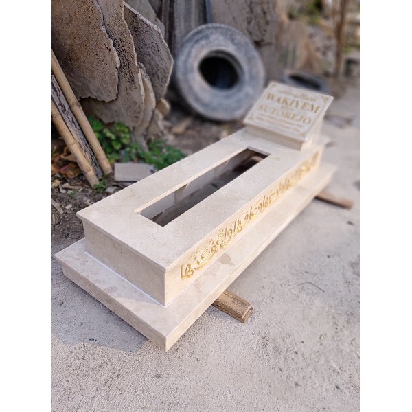 Kijingan Makam Full Ukir Kaligrafi Marmer Putih Tulungagung