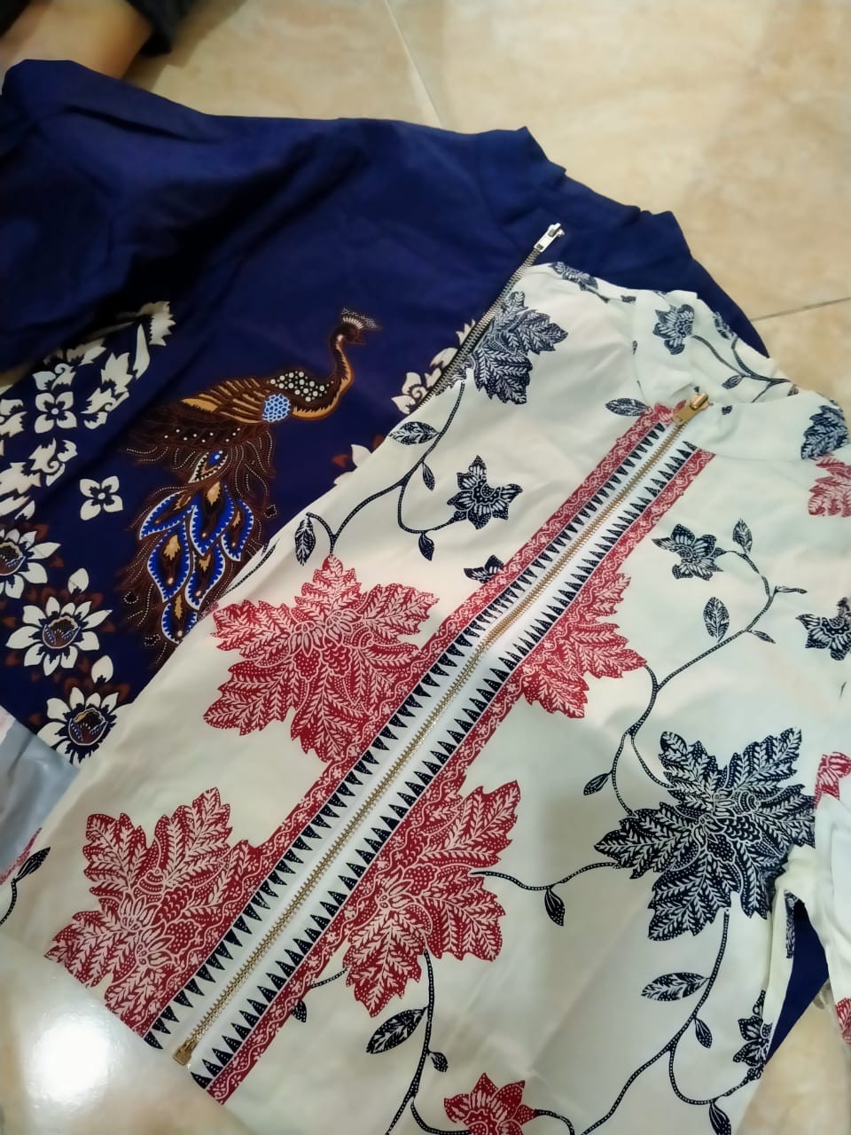 Maja - Bomber Jaket Batik Wanita