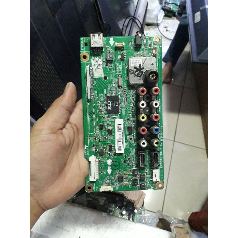 LG 42LN5100 MAINBOARD - MOTHERBOARD - MB TV LED LG 42LN5100