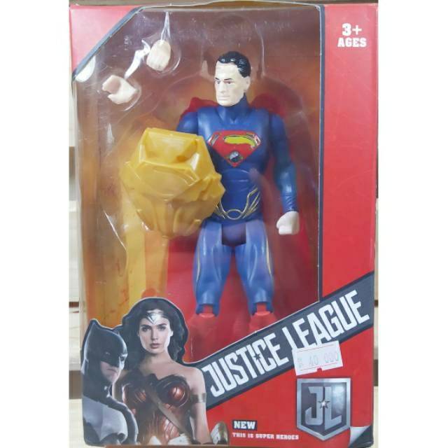 Mainan figure superman