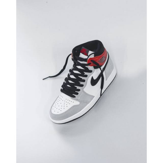 Nike Air Jordan 1 High Og Light Smoke Grey