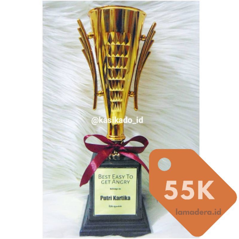 

KADO UNIK // GRADUATION // HTM3