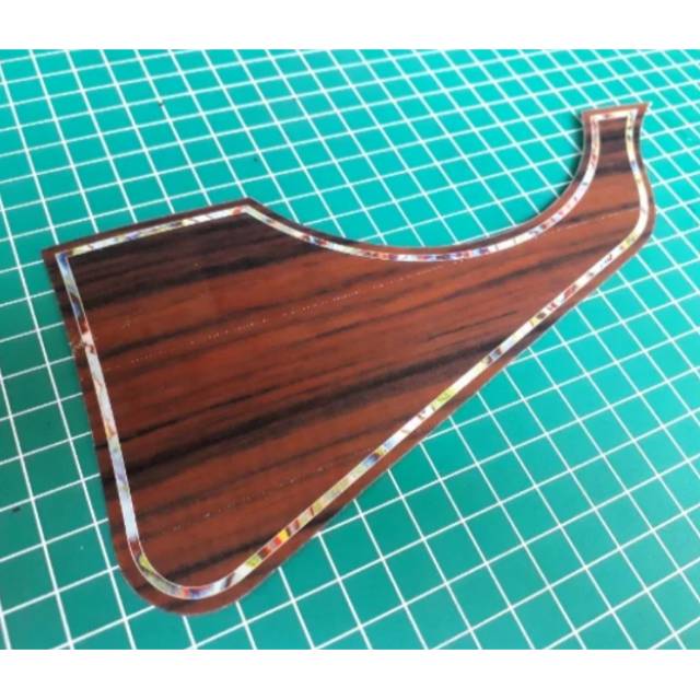 Pickguard Gitar Cort