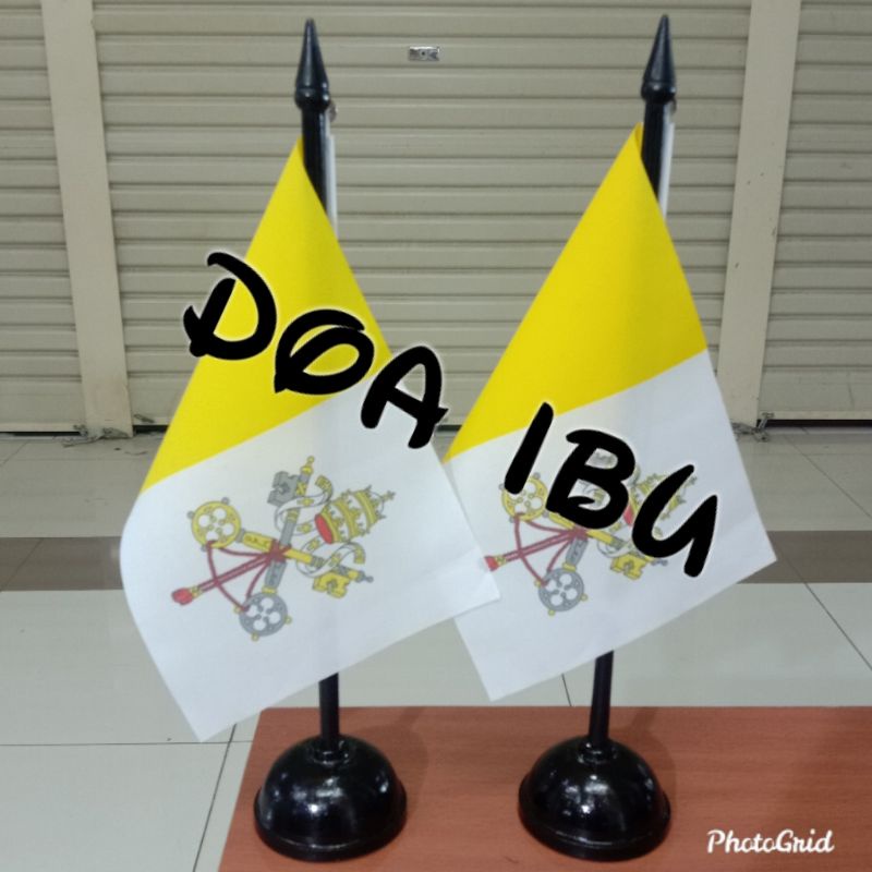 

best seller tiang kayu meja+bendera VATIKAN ready stock