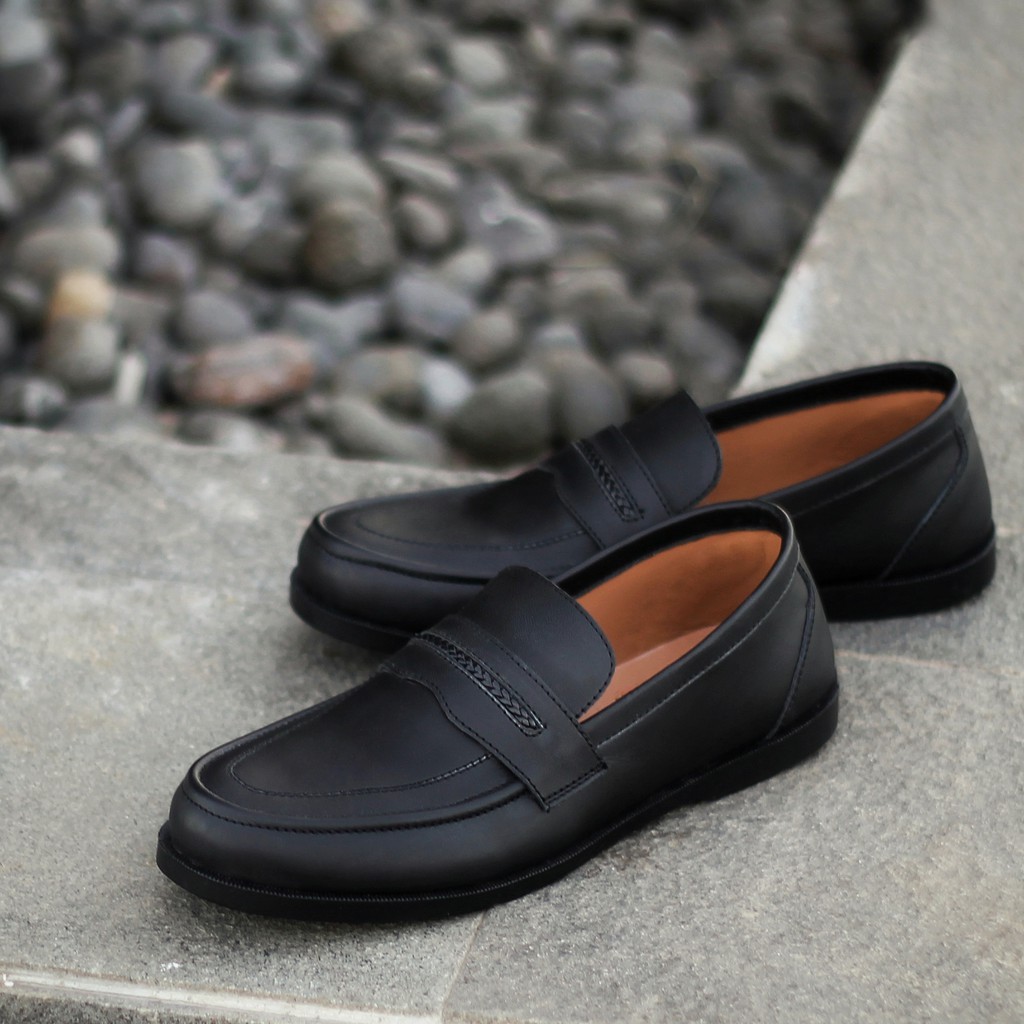 Falsetto Black | Sepatu Loafers Penny Klasik Vintage Klasik Ori Loafer Slip Footwear | FORIND x Reyl