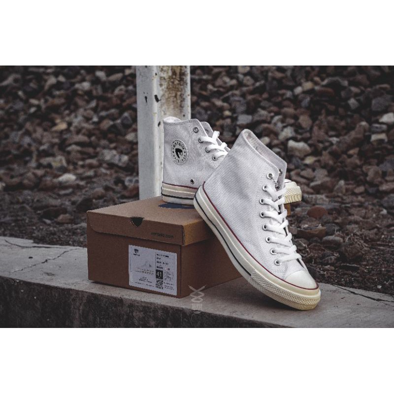 Ventela Bts 70s High White