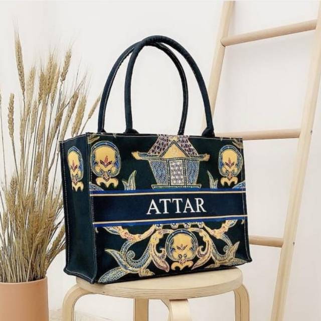Tas tote book nama sendiri custom