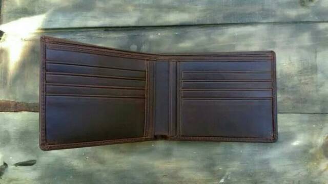 Dompet Kulit Pria Original Muat 8 Slot Kartu